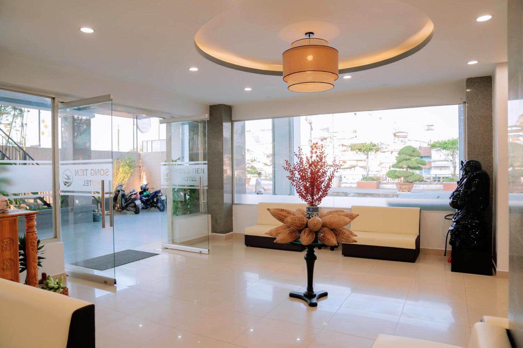 Song Tien Hotel Ми Тхо Екстериор снимка
